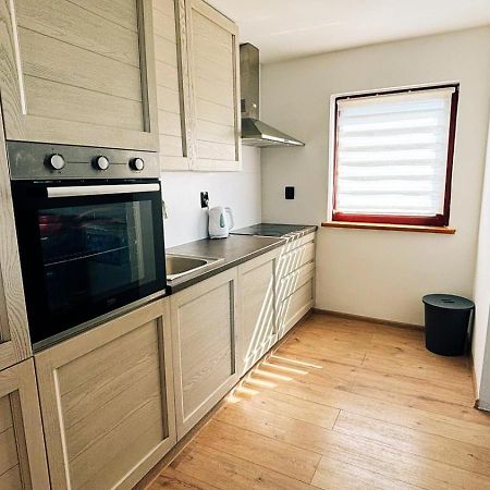 Ana Appartement Pula Buitenkant foto